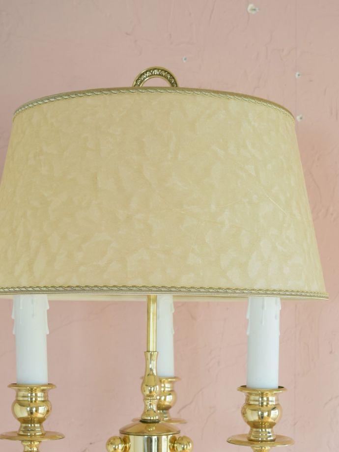 フロアランプのおしゃれなシェード