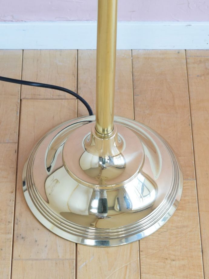 フロアランプの土台部分