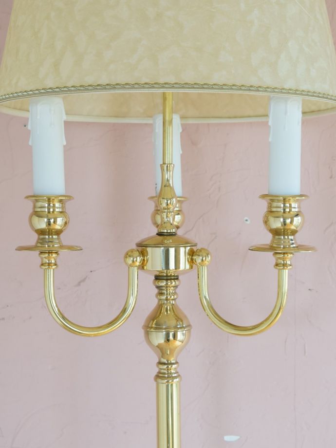 アンティーク風照明の装飾