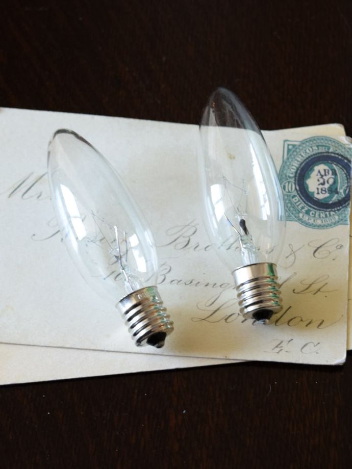 テーブルランプの電球