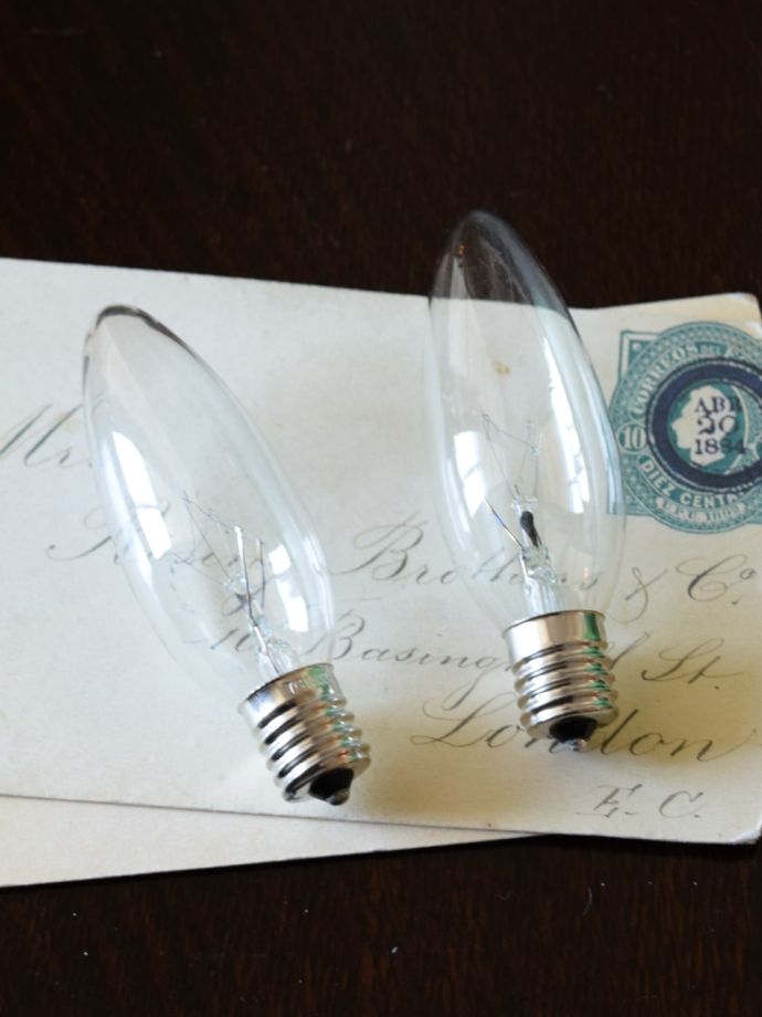 テーブルランプの電球