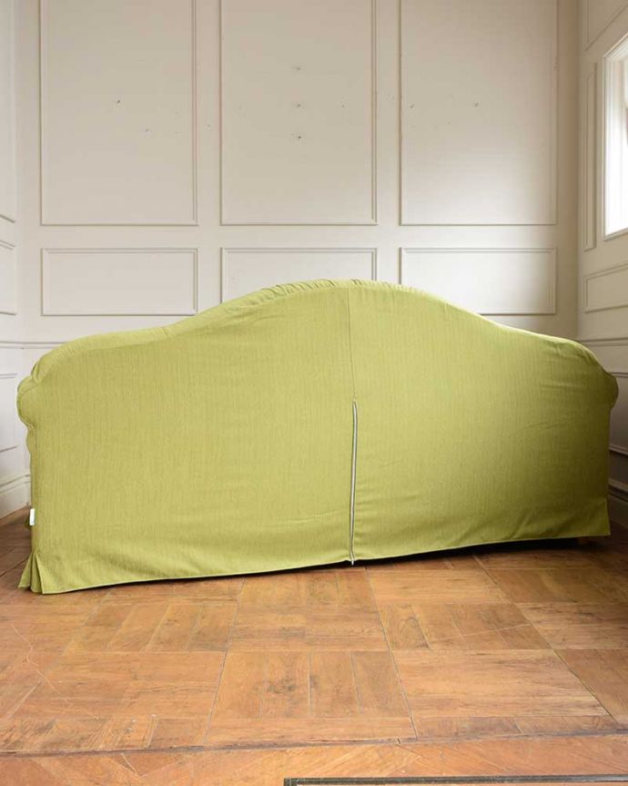 ソファの後ろ側