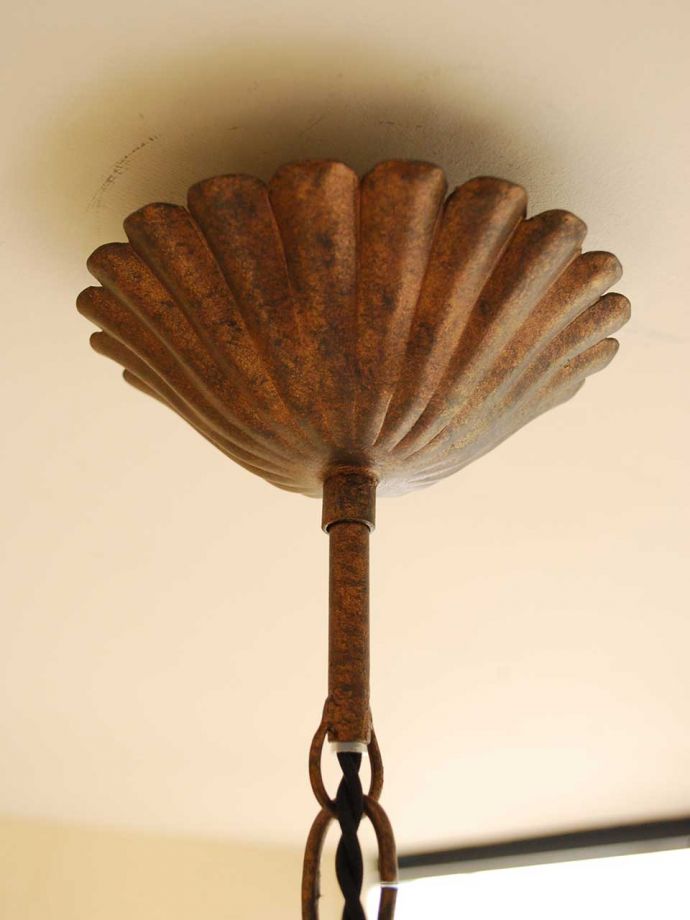 アンティーク風照明のカバー