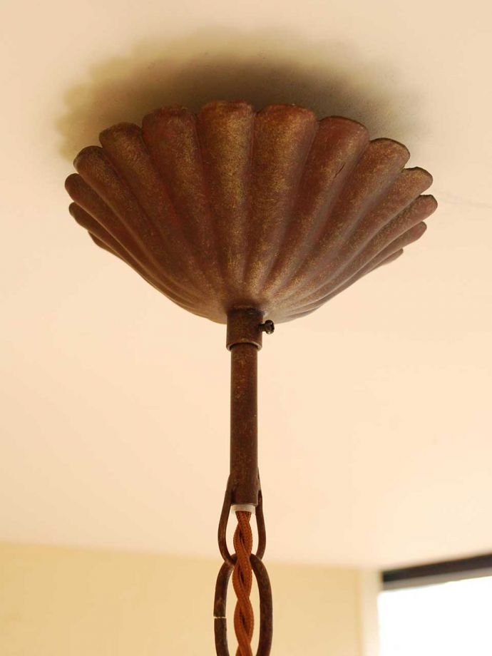 アンティーク風照明のカバー