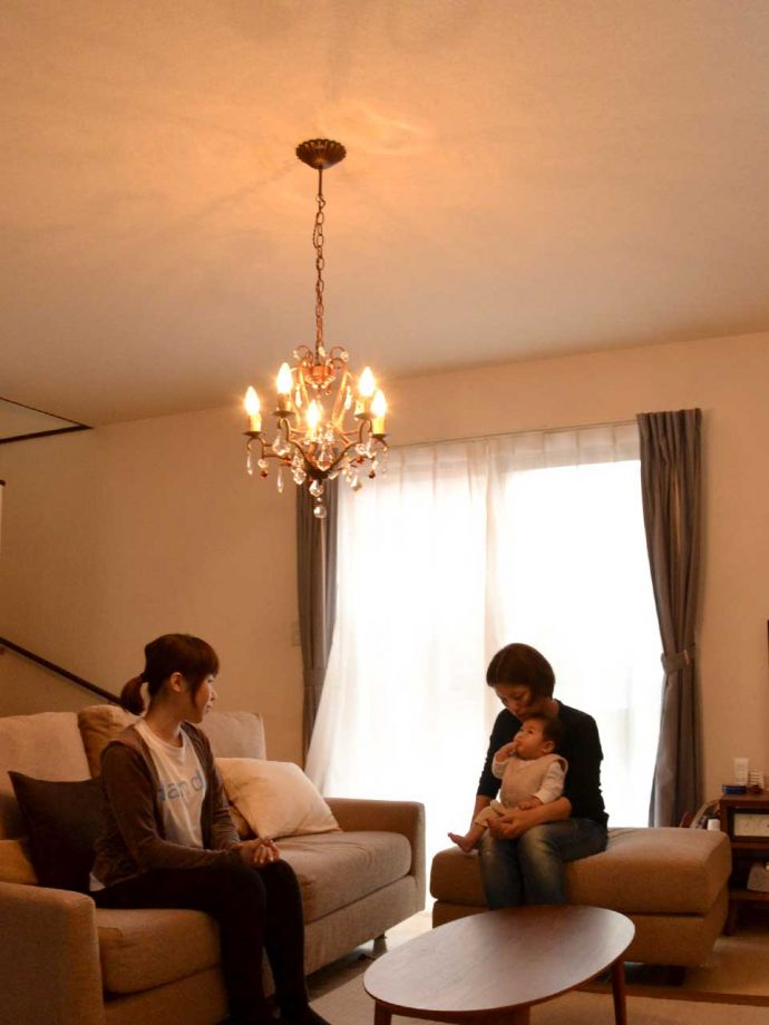 アパートでも使えるシャンデリア