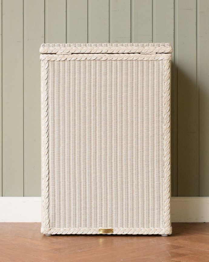 Handleオリジナル アンティーク風 ロイドルームのランドリーボックス、8色から選べるHandleオリジナルのロイドルーム。後ろ姿は・・・レクタングル型のシンプルなボックスは、グルっと360度、どこから見てもスッキリしています。(hol-08)