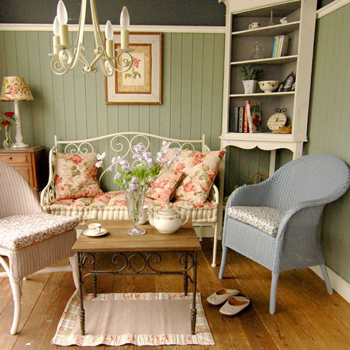 Handleオリジナル　アンティーク風　ロイドルームの椅子、8色から選べるHandleオリジナルのロイドルームチェア(Dinner)。一人掛けのソファとして･･･リビングで使えば、一人掛けのソファとして楽しめます。(hol-03)