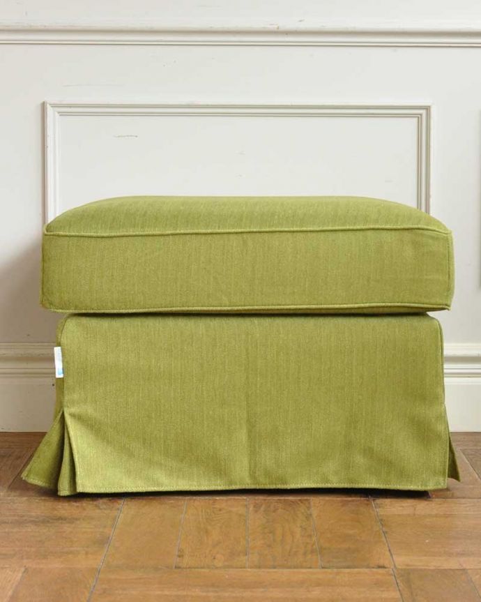 アンティーク風の椅子 アンティーク風 お家の洗濯機で洗えるスツール、6色から選べるHandleオリジナルスツール くるっと回転させて…こちら側から見ても、上品でいて、どこに置いても女性らしい雰囲気のいい形です。(hos-202)