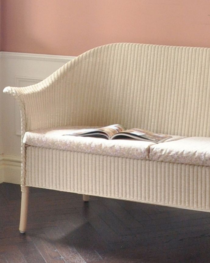 Handleオリジナル アンティーク風 ロイドルームの椅子、8色から選べるHandleオリジナルのロイドルームソファ。丈夫さも魅力です籐の家具のようなしなやかさと美しさを持ちながら、湿気に強く、ささくれやきしみ、反りなどによる変形が少ないロイドルームは、100年経っても実用的に使える丈夫さも魅力です。(hol-07)