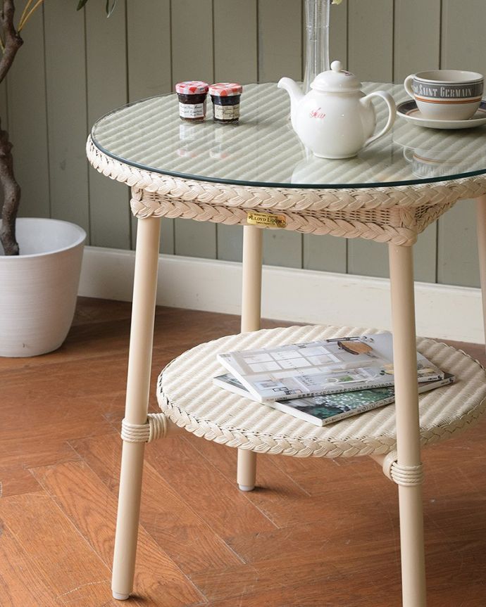 ロイドルームのサイドテーブル、8色から選べるHandleオリジナルの