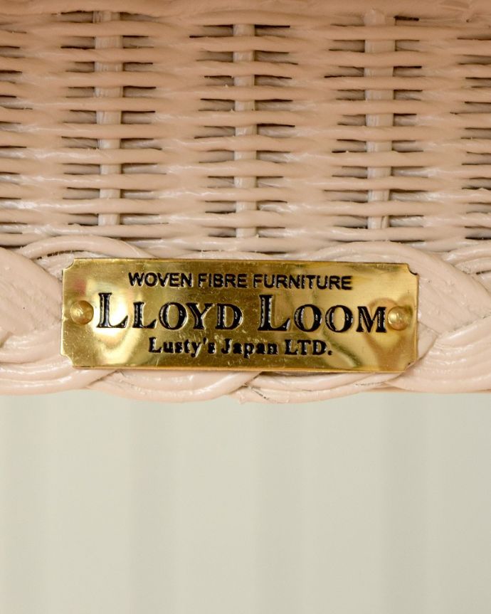 ロイドルームのサイドテーブル、8色から選べるHandleオリジナルの