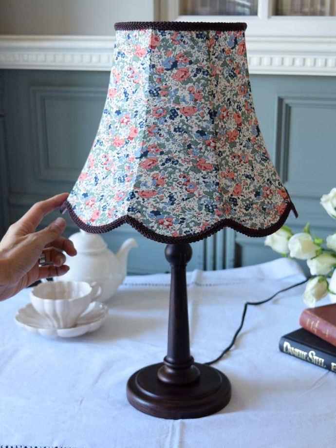 おしゃれなテーブルランプ