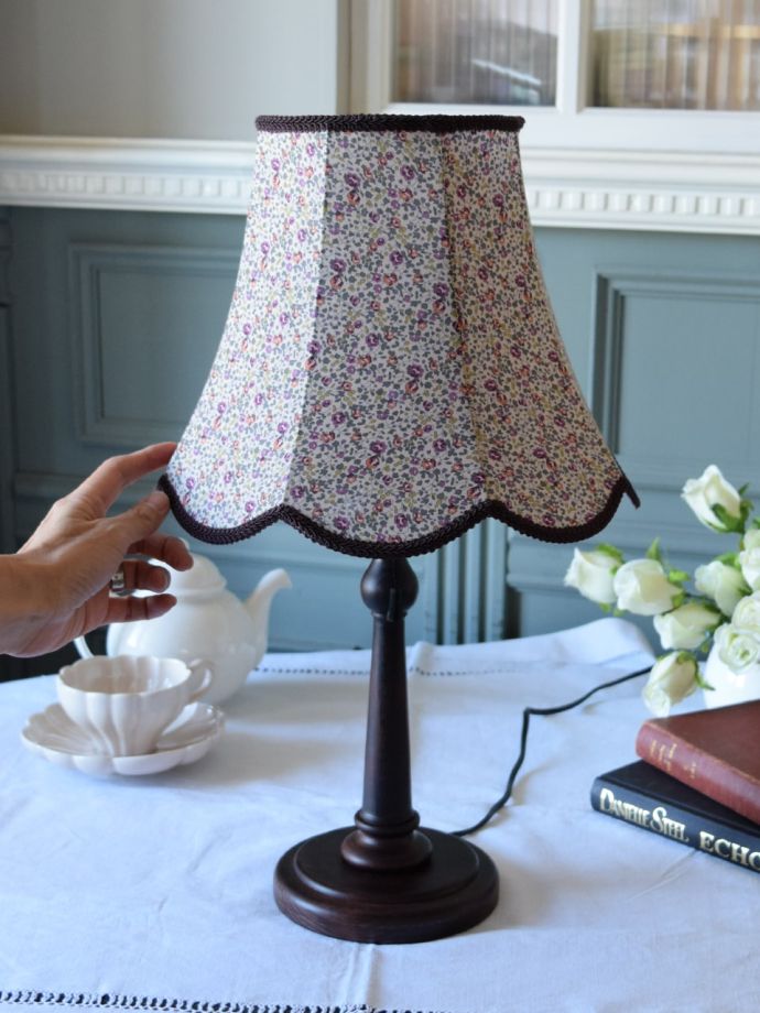 おしゃれなテーブルランプ