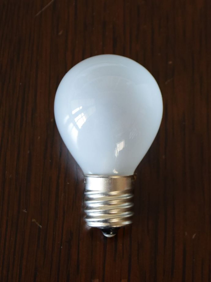 テーブルランプの電球