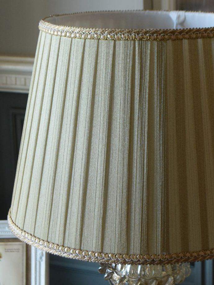 テーブルランプのシェード