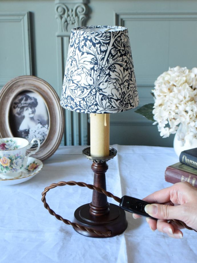 テーブルランプのスイッチ