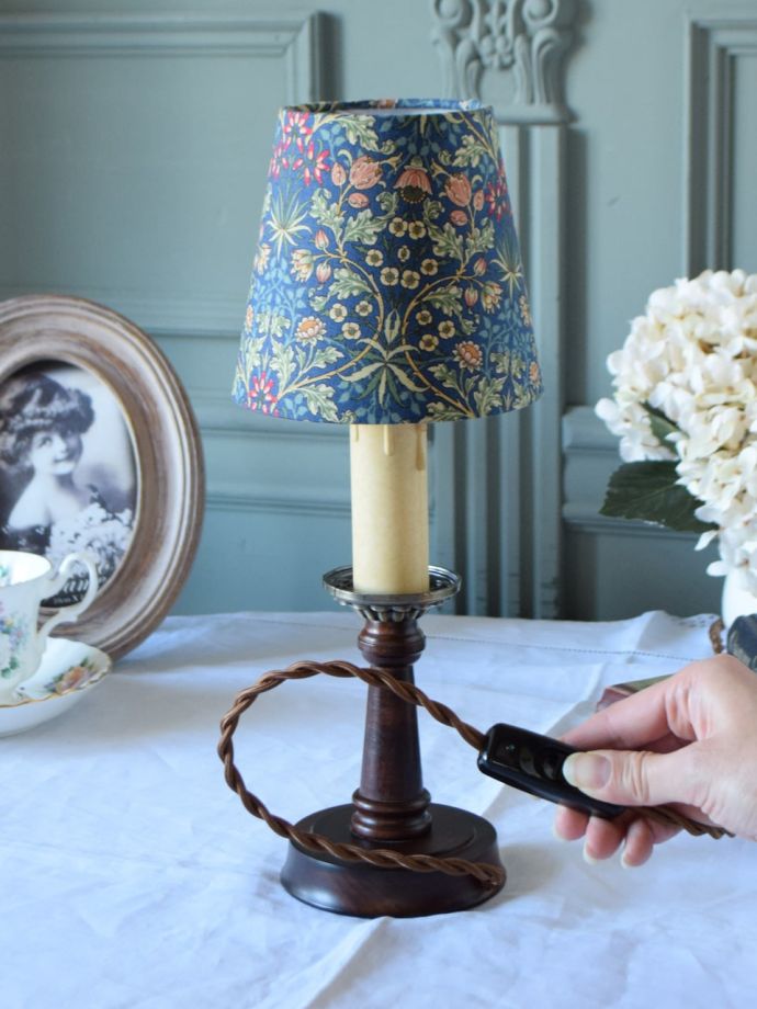 テーブルランプのスイッチ