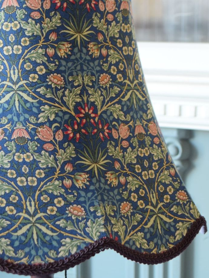 テーブルランプのオシャレなシェード