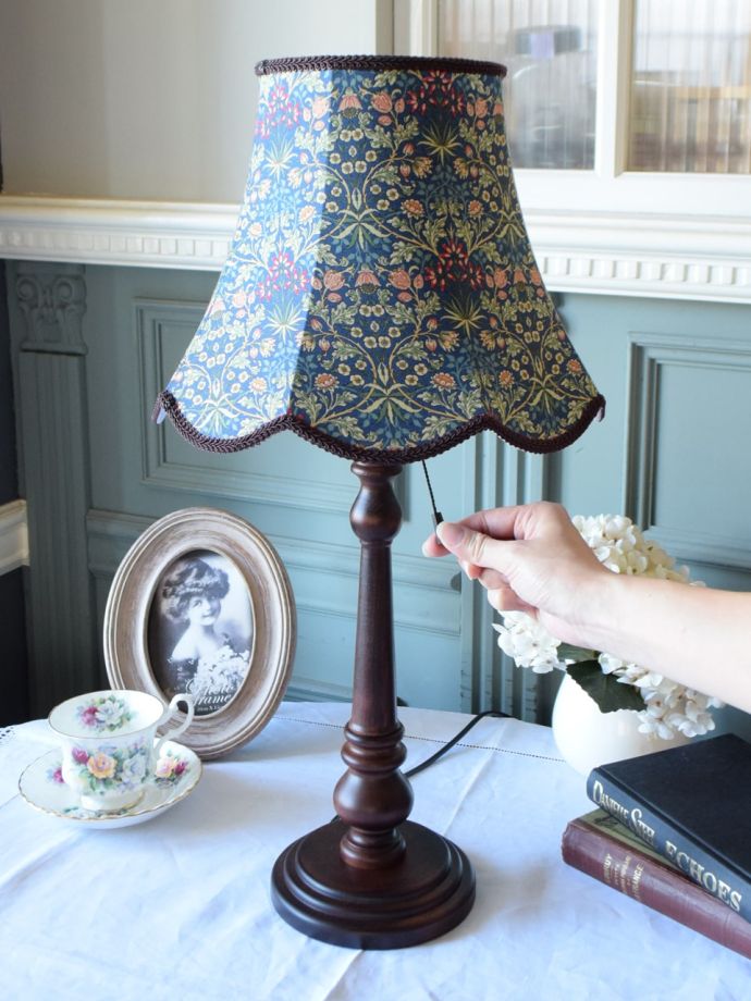 テーブルランプのスイッチ