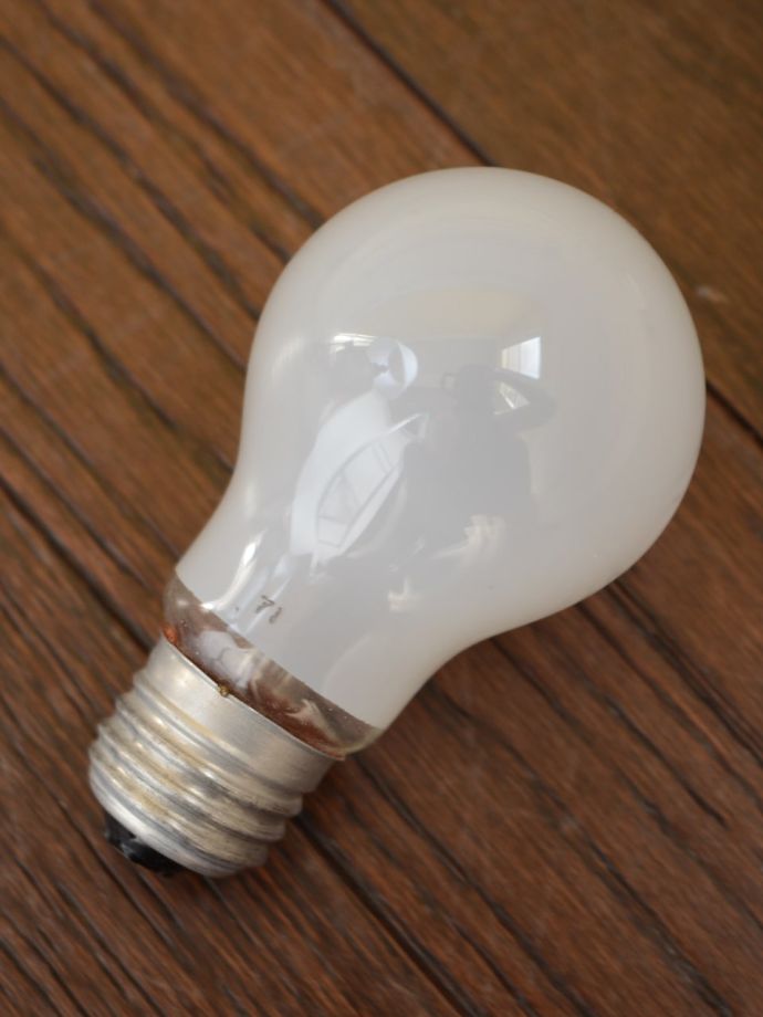 テーブルランプの電球