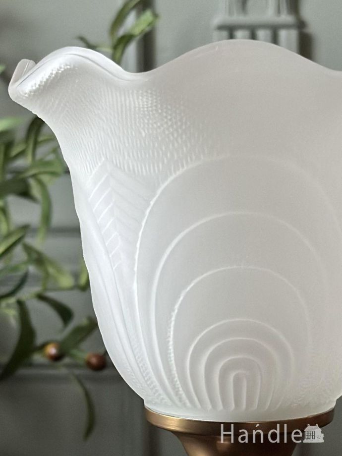 優雅なガラスのシェード