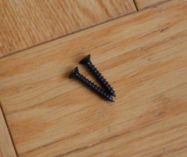 アイアン製フックのビス