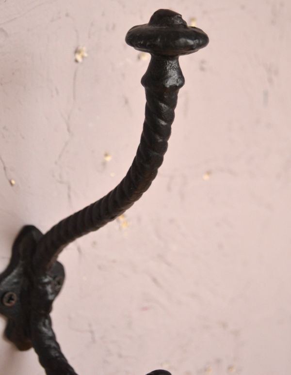 アンティーク調に仕上げたフック