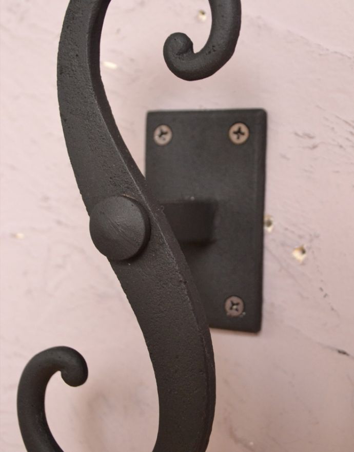 真鍮製のカーテンホルダー