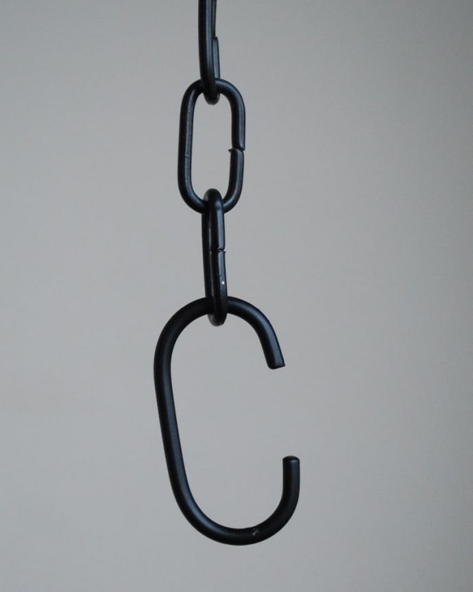 フック・フックボード　住宅用パーツ　おしゃれなフック、アイアン製のどこでも使えるＣフック　どこに引っ掛けてもＯＫアイアンで出来た重厚な雰囲気のCフック。(u-886)
