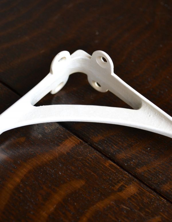 真鍮のおしゃれな棚受け