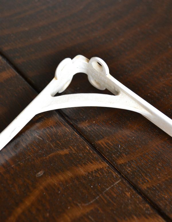 真鍮のおしゃれな棚受け