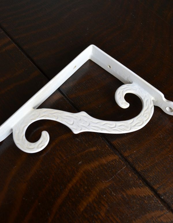 真鍮のおしゃれな棚受け