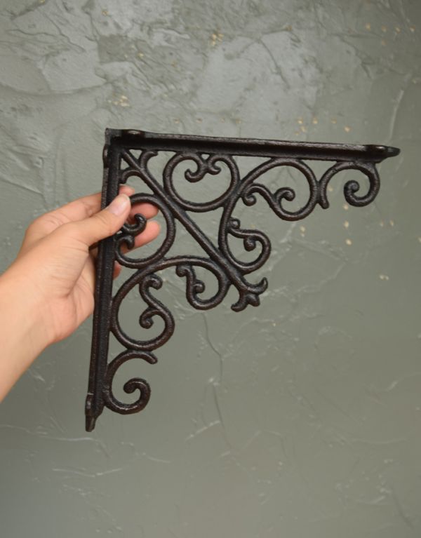 おしゃれなアイアン製の棚受け