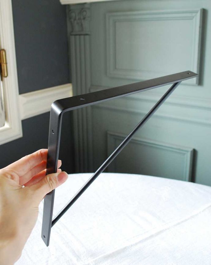 アイアン製のおしゃれな棚受け