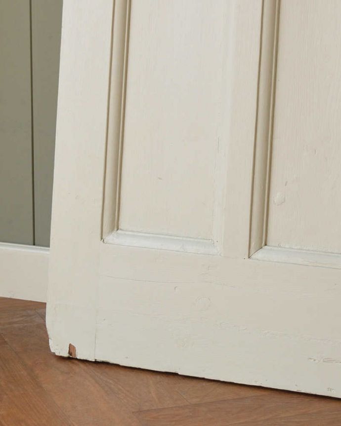 ドア・ゲート　アンティーク家具　真っ赤なチューリップが美しいステンドグラス入りのアンティークドア。実用的に使えます。(WN-0056)