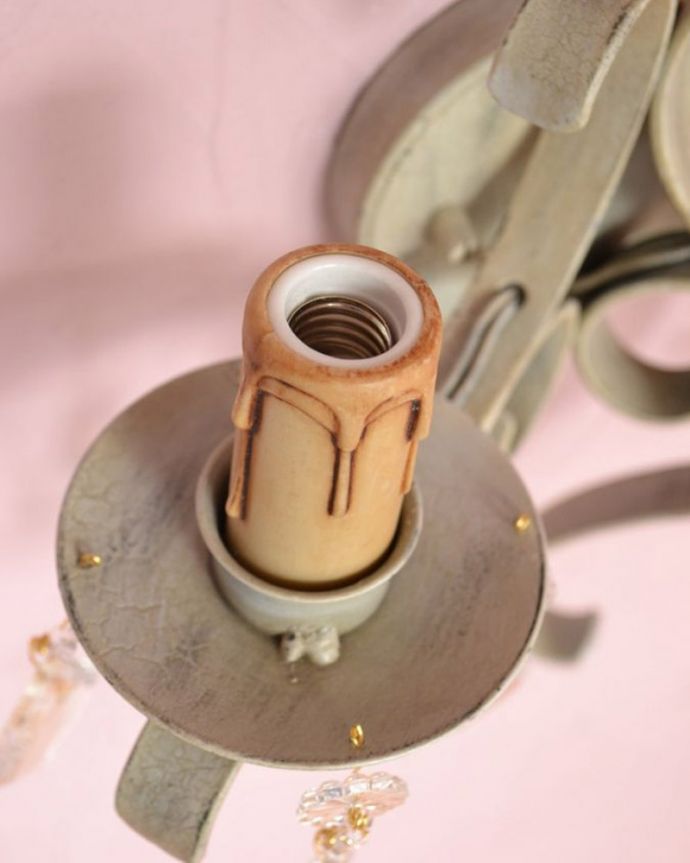 Handleオリジナル　照明・ライティング　Handleオリジナル ウォールブラケット2灯(コトン・ホワイト・ビーズ・E17シャンデリア球2個付き)。究極のアンティーク仕上げ鍛造で叩いた跡を残したハンマートーン。(WR-006-1)