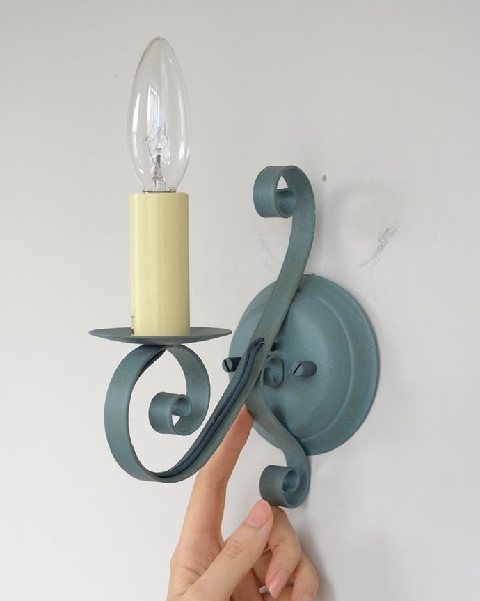 アイアンのブラケットライト