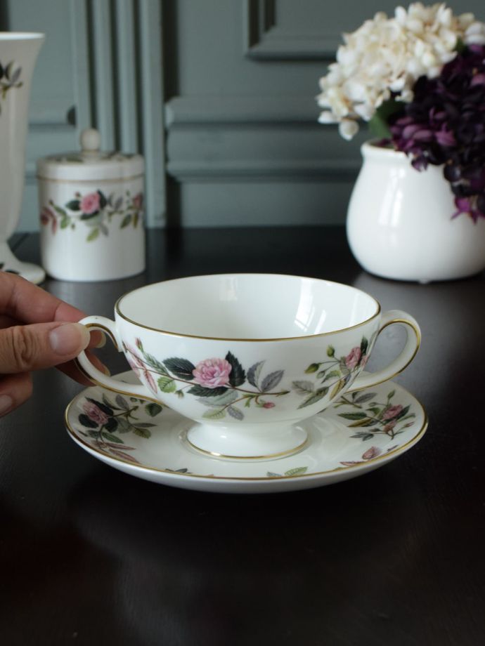 ウェッジウッドのスープカップ＆ソーサー