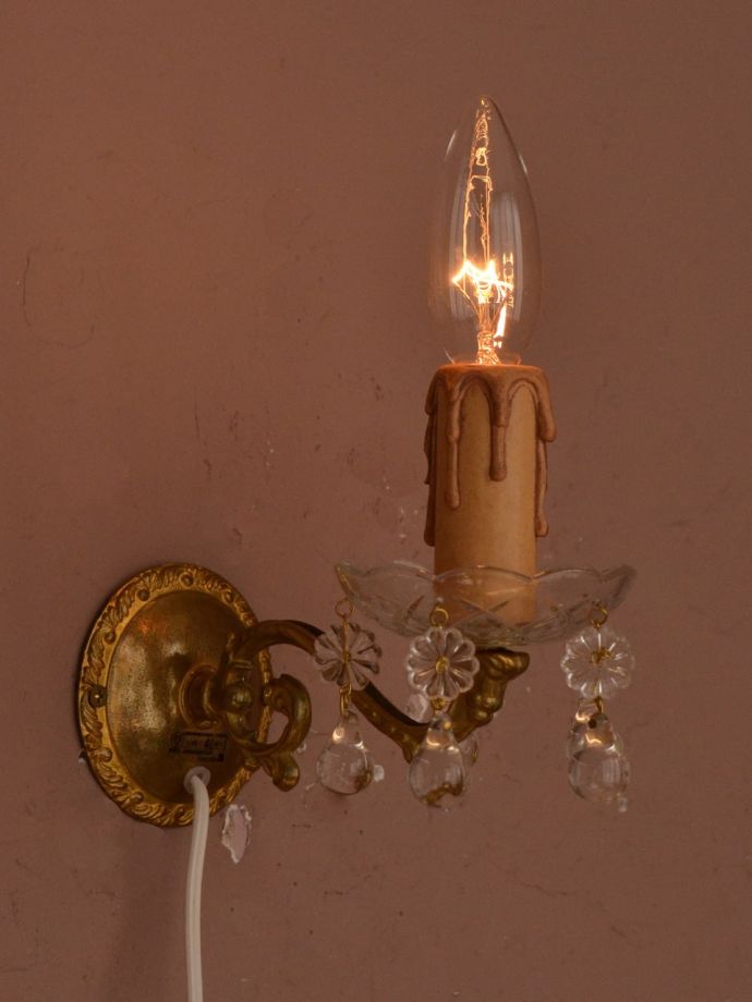 アンティーク風の壁付け照明
