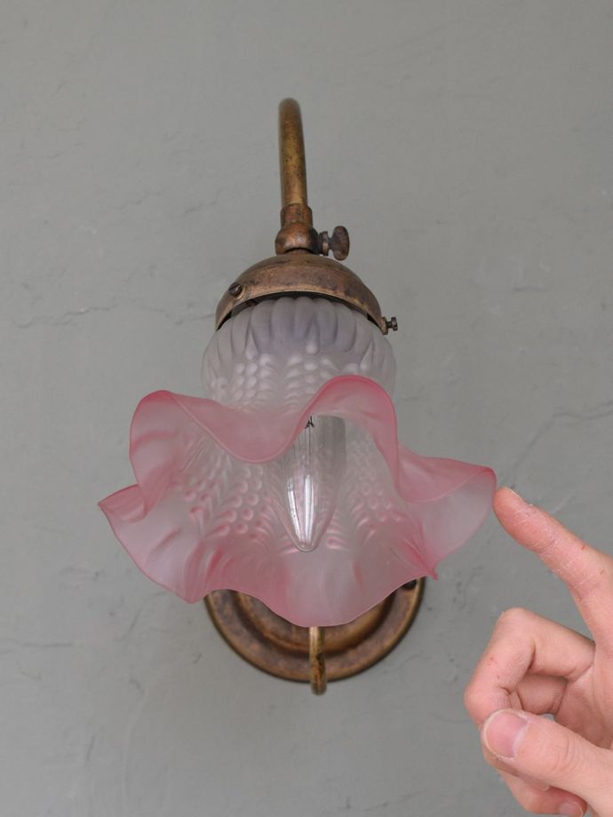 イタリア生まれの壁付け照明