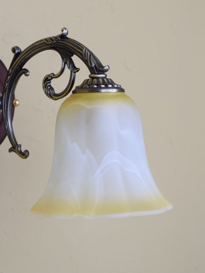 アンティーク風のおしゃれなガラスシェード