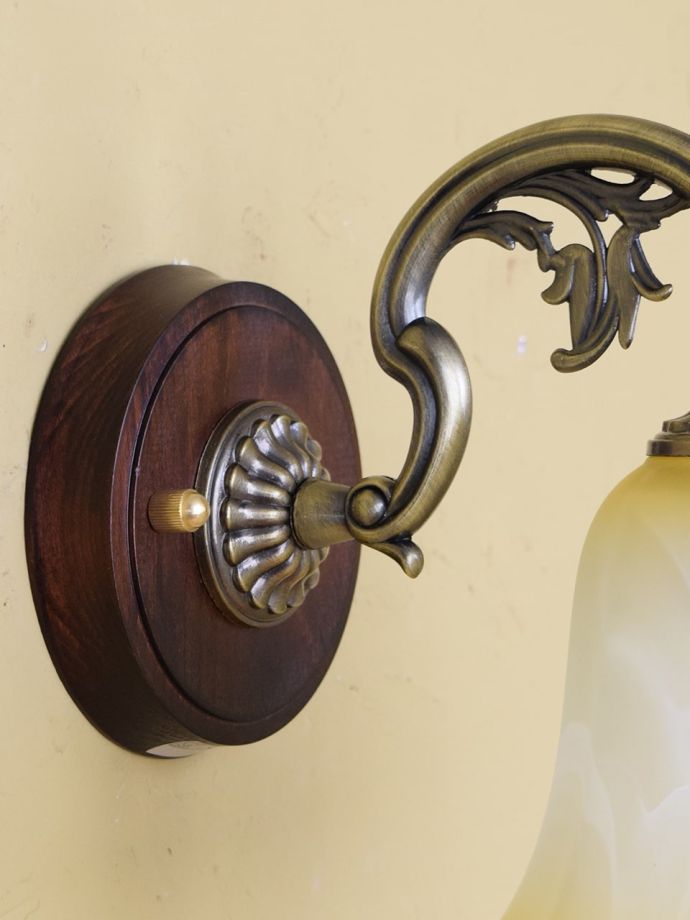 ウォールライトの土台部分