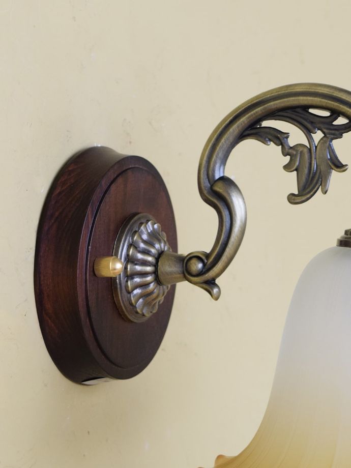 ウォールライトの土台部分