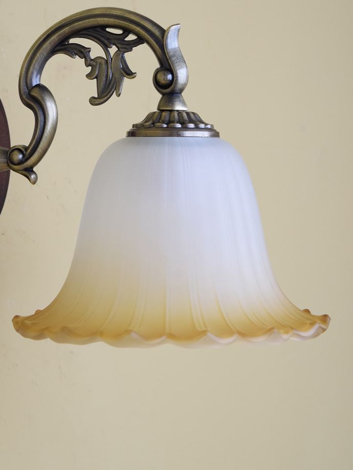 アンティーク風のおしゃれなガラスシェード