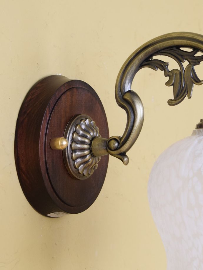 ウォールライトの土台部分