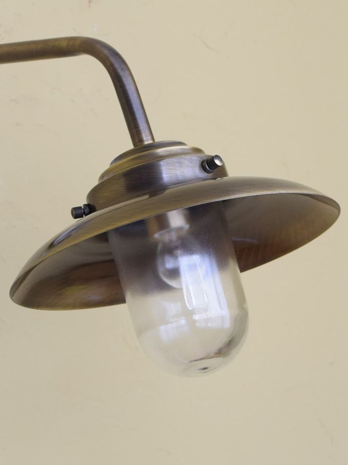 ウォールブラケットのシェード