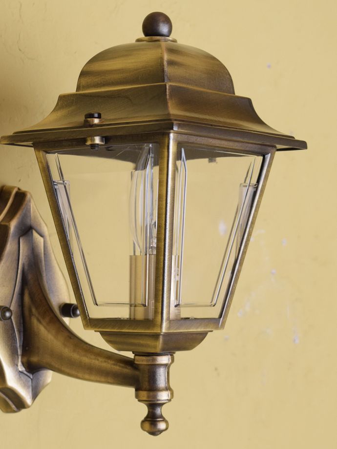 ウォールブラケットのシェード