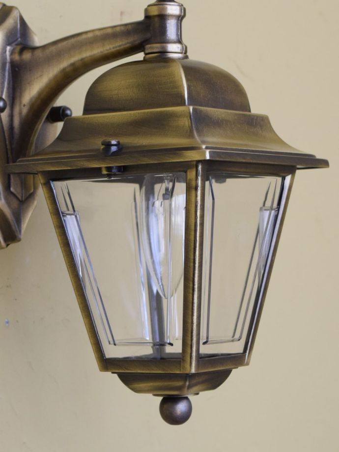 ウォールブラケットのシェード