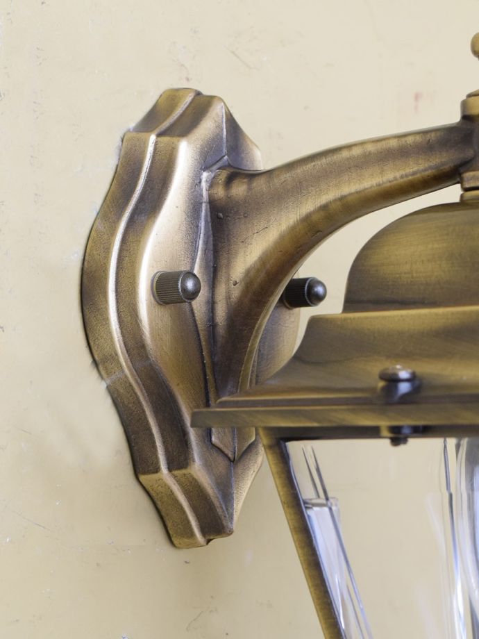 ウォールライトの土台部分