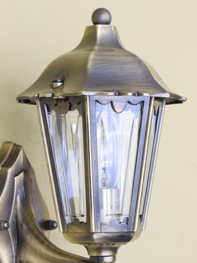 ウォールブラケットのシェード